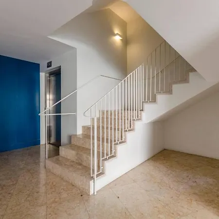 Spacious In Alfama With A Great View شقة