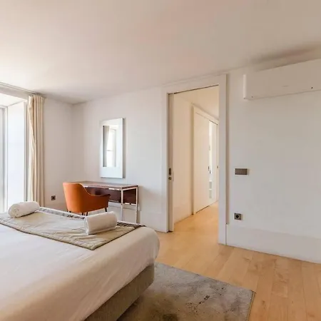 Spacious In Alfama With A Great View Lizbona